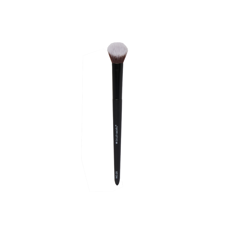 No. 25 Brightening Concealer Brush