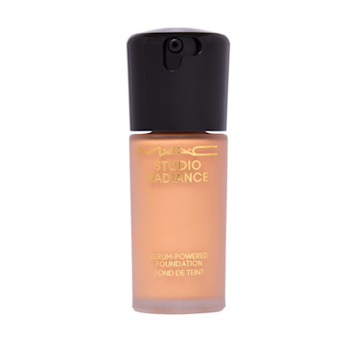 MAC Cosmetics Studio Radiance Serum Powered Foundation NW30