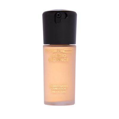 MAC Cosmetics Studio Radiance Serum Powered Foundation NC17