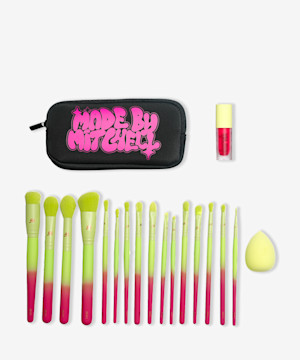 16 Piece Ombre Brush Set With Blursh & Blender