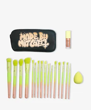madebymitchell 16 Piece Ombre Brush Set With Blursh & Blender