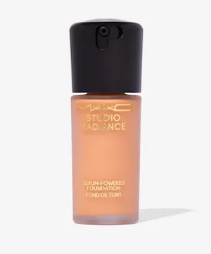 MAC Cosmetics Studio Radiance Serum Powered Foundation
