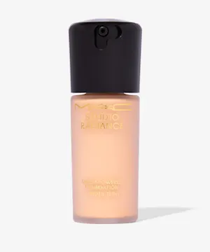 MAC Cosmetics Studio Radiance Serum Powered Foundation