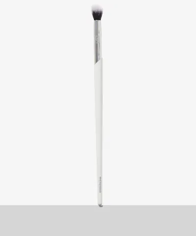 By BEAUTY BAY - Tapered Blending Eyeshadow Brush BB204