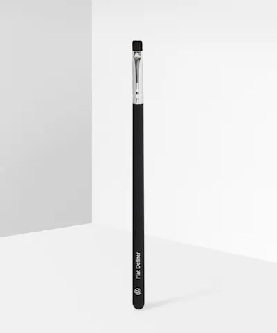 BH Cosmetics - Flat Definer Brush