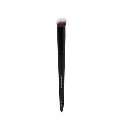 Brushworks No. 8 Precise Angled Concealer Buffing Brush