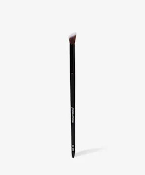 Brushworks No.15 Angled Blending Eye Brush