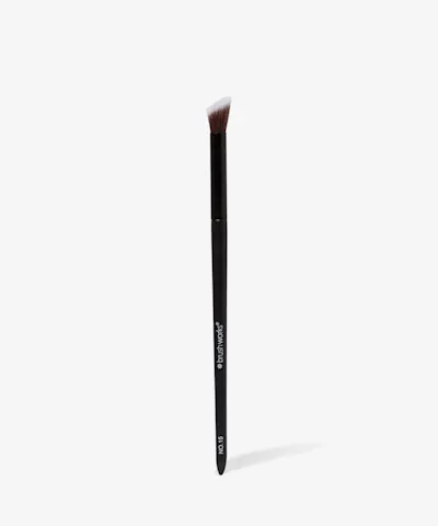 Brushworks - No.15 Angled Blending Eye Brush