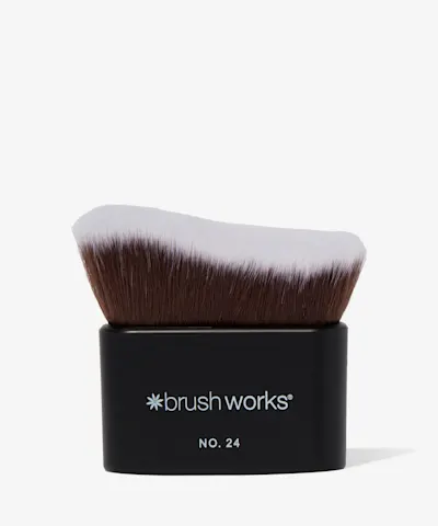 Brushworks - No. 24 Blending Face & Body Brush