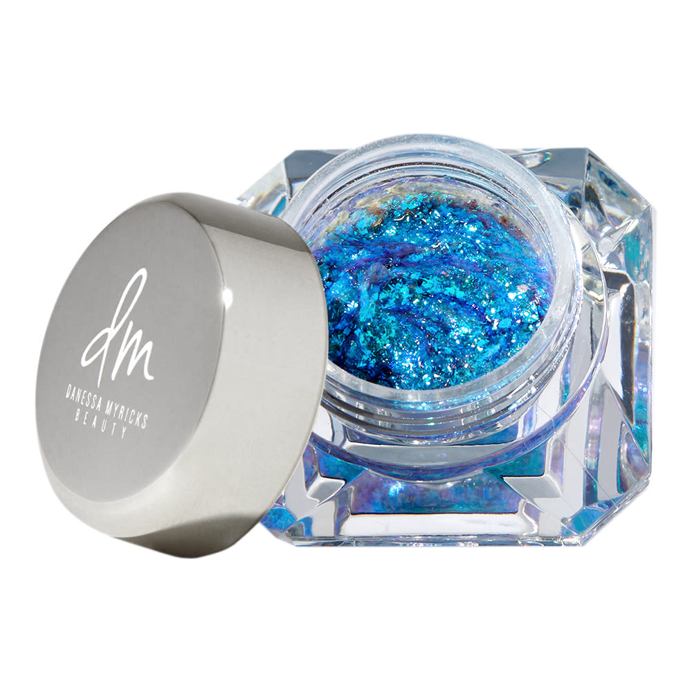 Danessa Myricks Beauty Infinite Chrome Flakes Moonlight