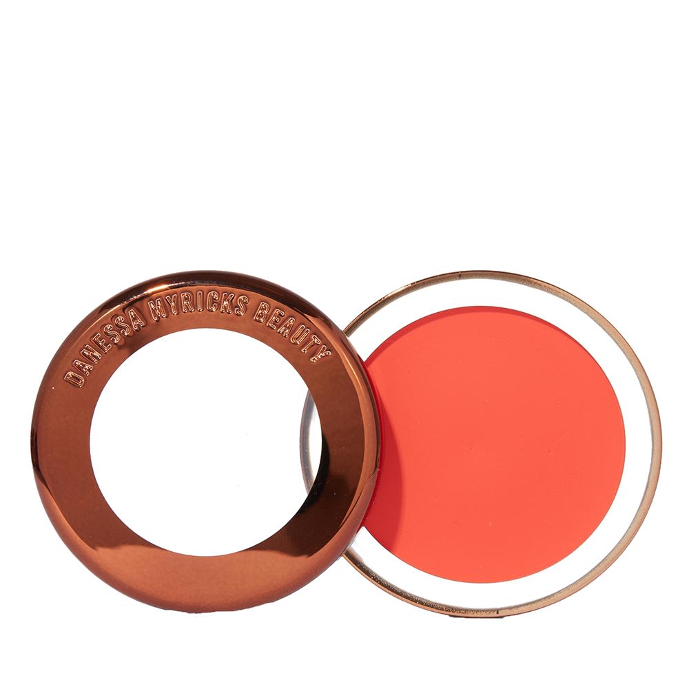 Danessa Myricks Beauty Yummy Skin Blurring Balm Powder Flushed Golden Hour