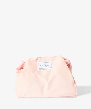 theflatlayco Drawstring Makeup Bag in Blush Pink