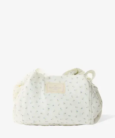 The Flat Lay Co. - Drawstring Flat Lay Makeup Bag - Cozy Cotton Ditsy Floral
