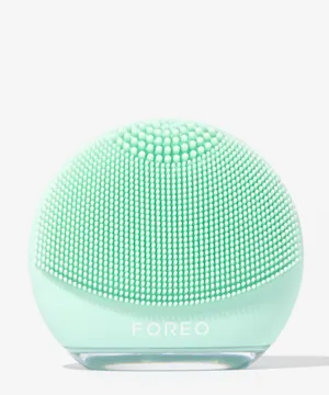 Foreo LUNA™ 4 Go Facial Cleansing Massager