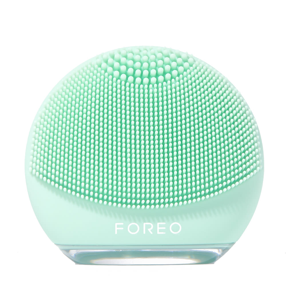 Foreo LUNA™ 4 Go Facial Cleansing Massager Pistachio
