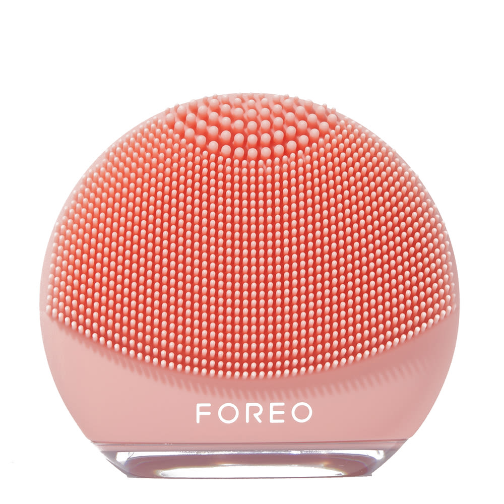Foreo LUNA™ 4 Go Facial Cleansing Massager Peach Perfect