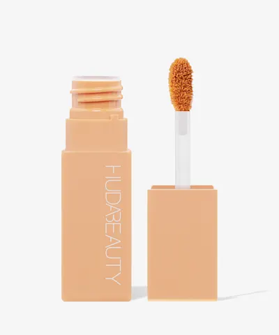 Huda Beauty - Creamy Lip Stain
