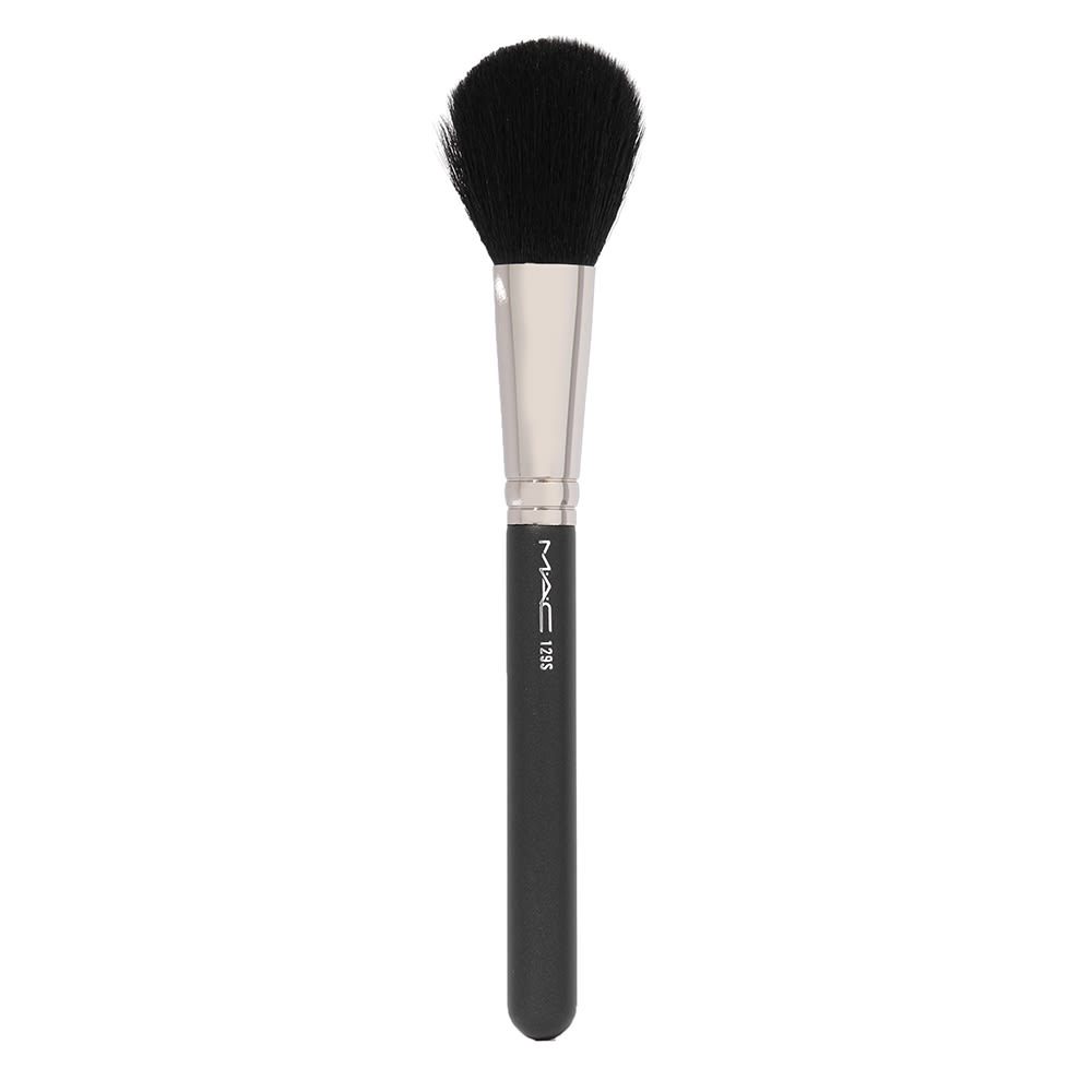 MAC Cosmetics 129S Powder/Blush Brush