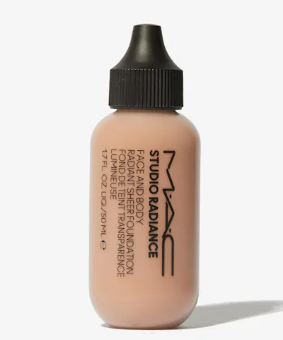 MAC Cosmetics - Studio Radiance Face And Body Radiant Sheer Foundation