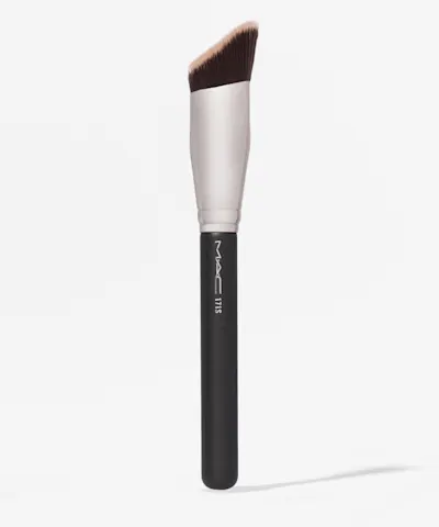 MAC Cosmetics - 171S Wedge Foundation Brush