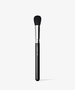 MAC Cosmetics 109S Small Contour Brush