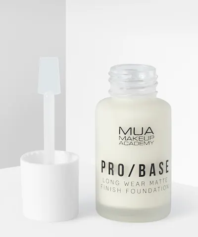 MUA Makeup Academy - PRO / BASE Long Wear Matte Finish Foundation