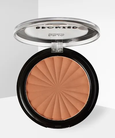 MUA Makeup Academy - Bronzed Matte Bronzing Powder