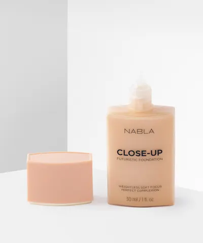 NABLA - Close Up Futuristic Foundation