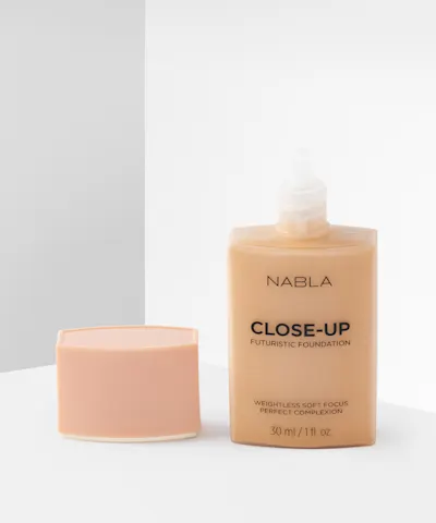 NABLA - Close Up Futuristic Foundation