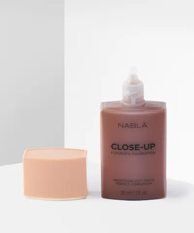 NABLA - Close Up Futuristic Foundation