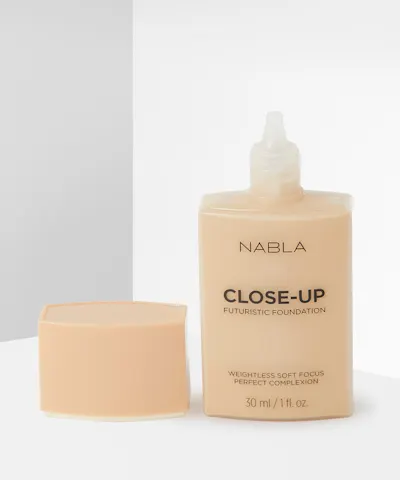 NABLA - Close Up Futuristic Foundation