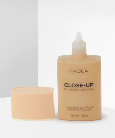 NABLA - Close Up Futuristic Foundation