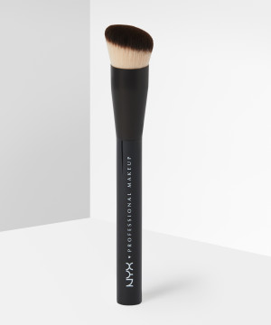 NYX Professional Makeup Can\'t Stop Won\'t Stop Foundation Brush at BEAUTY BAY