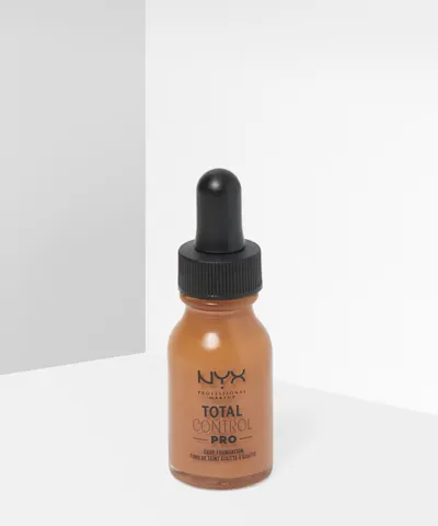 NYX Professional Makeup - Total Control Pro Drop Foundation