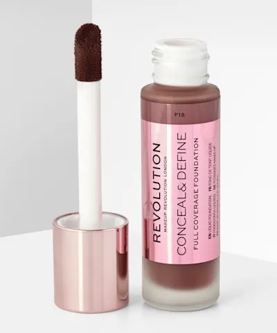 Makeup Revolution - Conceal & Define Foundation