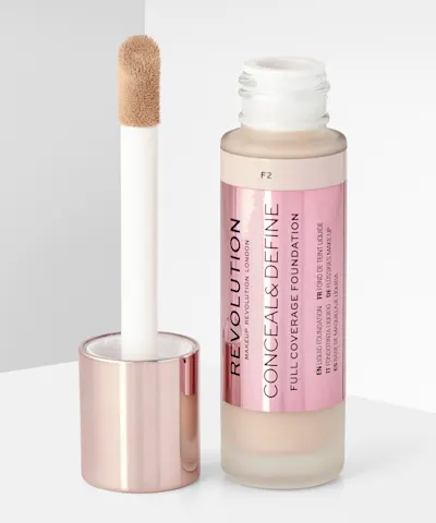 Makeup Revolution - Conceal & Define Foundation