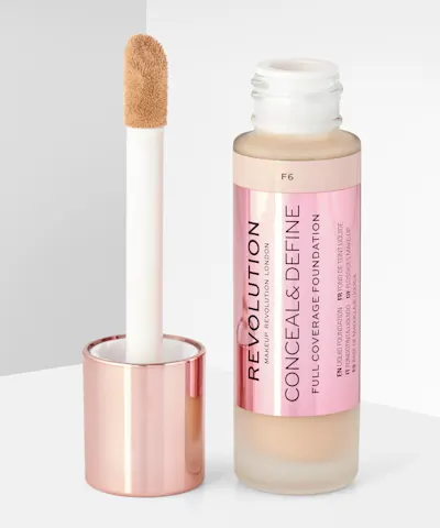 Makeup Revolution - Conceal & Define Foundation