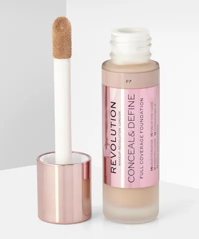 Makeup Revolution - Conceal & Define Foundation