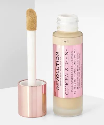 Makeup Revolution - Conceal & Define Foundation