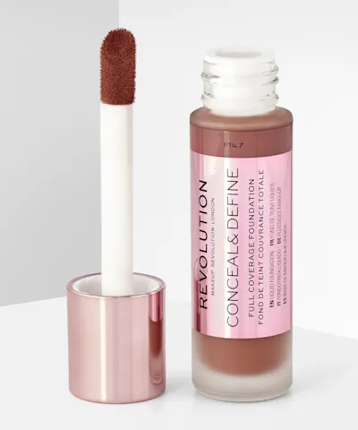 Makeup Revolution - Conceal & Define Foundation