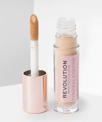 Makeup Revolution - Conceal And Define Concealer