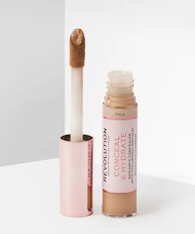 Makeup Revolution - Conceal & Hydrate Concealer