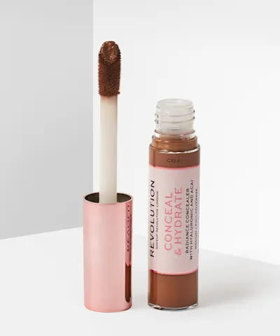 Makeup Revolution - Conceal & Hydrate Concealer