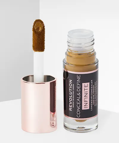 Makeup Revolution - Conceal & Define Infinite Longwear Concealer