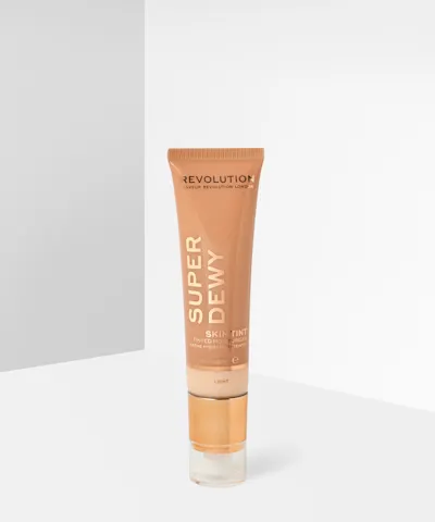 Makeup Revolution - Superdewy Tinted Moisturiser