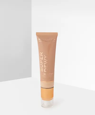 Makeup Revolution - Superdewy Tinted Moisturiser