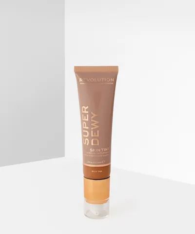 Makeup Revolution - Superdewy Tinted Moisturiser