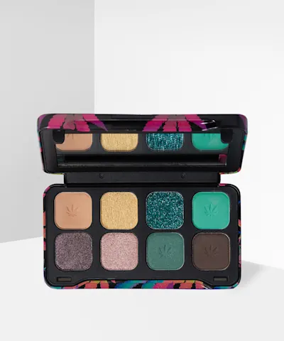 Makeup Revolution - Forever Flawless Dynamic Chilled Eyeshadow Palette
