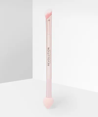 Makeup Revolution - Create Your Look Eye Bright Concealer Brush R15