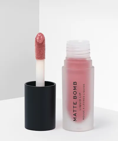 Makeup Revolution - Matte Bomb Liquid Lipstick